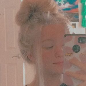 Meet your Posher, Maggie